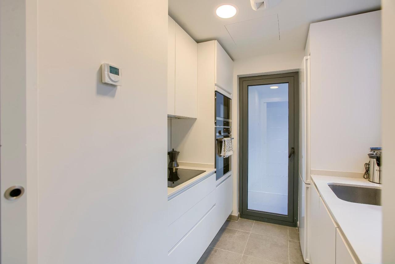 2B2B Deluxe Apartment - Jardines De Cuatro Caminos - Business District - Santiago Bernabeu Madrid Exterior photo